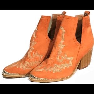 Mi.iM V Cut Out Metal Tipped Booties